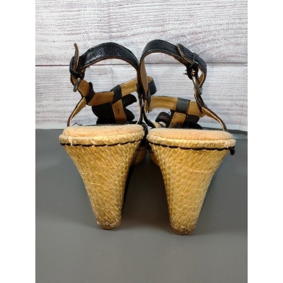 b.o.c. Born Concept Wedge Heel Sandals, Leather Upper, BC3456, Size 8 (39) - Picture 4 of 7